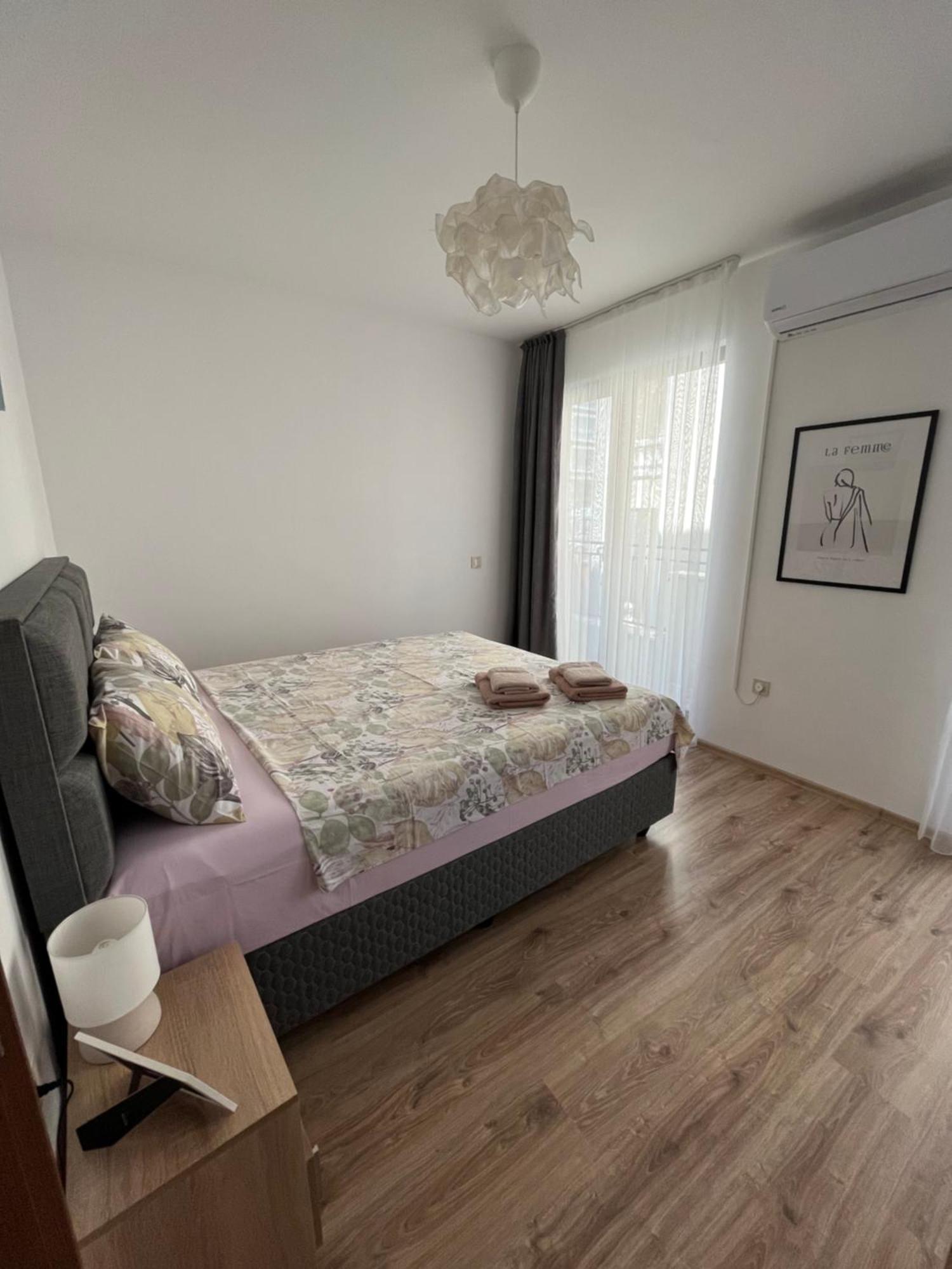 Azzurro Premium Apartment On Bulevard Bogoridi Burgas City Exterior foto